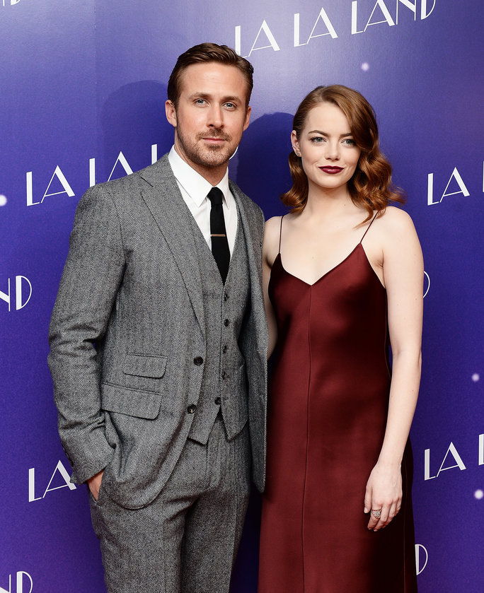 रयान Gosling and Emma Stone - January 12, 2017 - EMBED