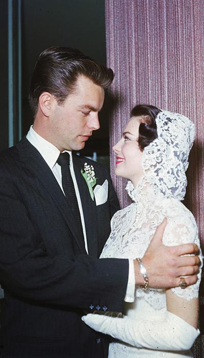 प्रसिद्ध व्यक्ति Wedding Dresses - Natalie Wood