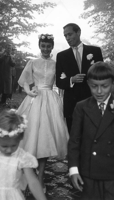 प्रसिद्ध व्यक्ति Wedding Dresses - Audrey Hepburn