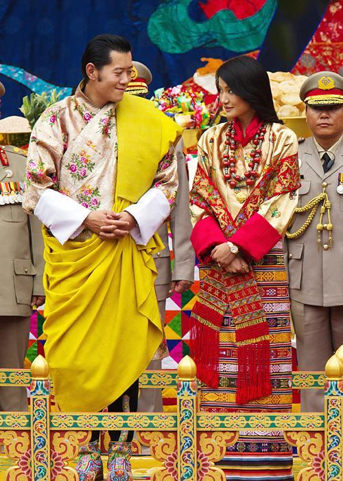 प्रसिद्ध व्यक्ति Wedding Photos - King Jigme and Jetsun Pema