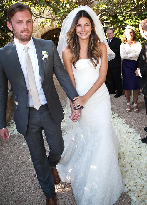 प्रसिद्ध व्यक्ति Wedding Photos - Lily Aldridge and Caleb Followill
