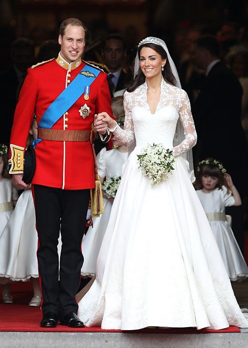 ชื่อเสียง Wedding Photos - Catherine Middleton and Prince William