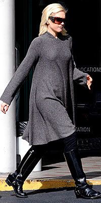 वेन Stefani, maternity style, celebrity style, celebrity trends