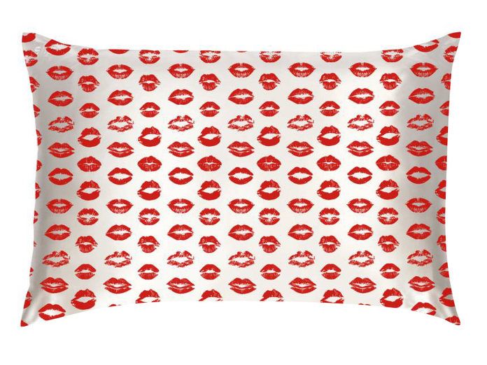 Slipsilk Red Kisses Pure Silk Pillowcase