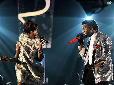 श्रेष्ठ of 2009 Top 10 Celebrity Party Playlists - Estelle and Kanye West - 2009 Grammy Awards