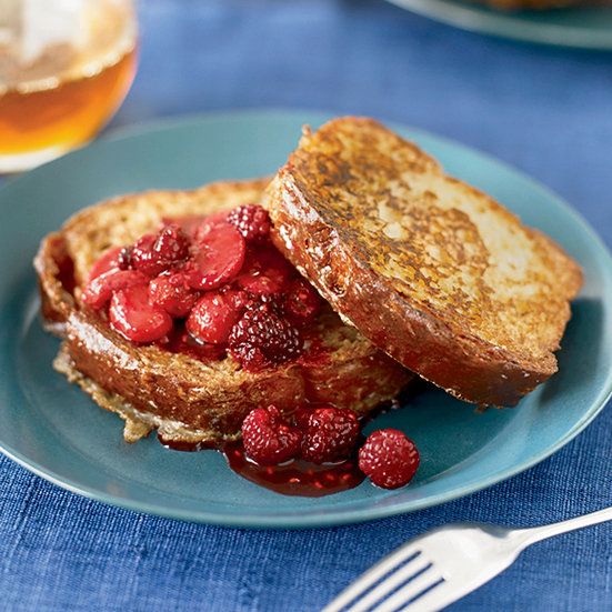 Brioche French Toast with Fresh Berry 