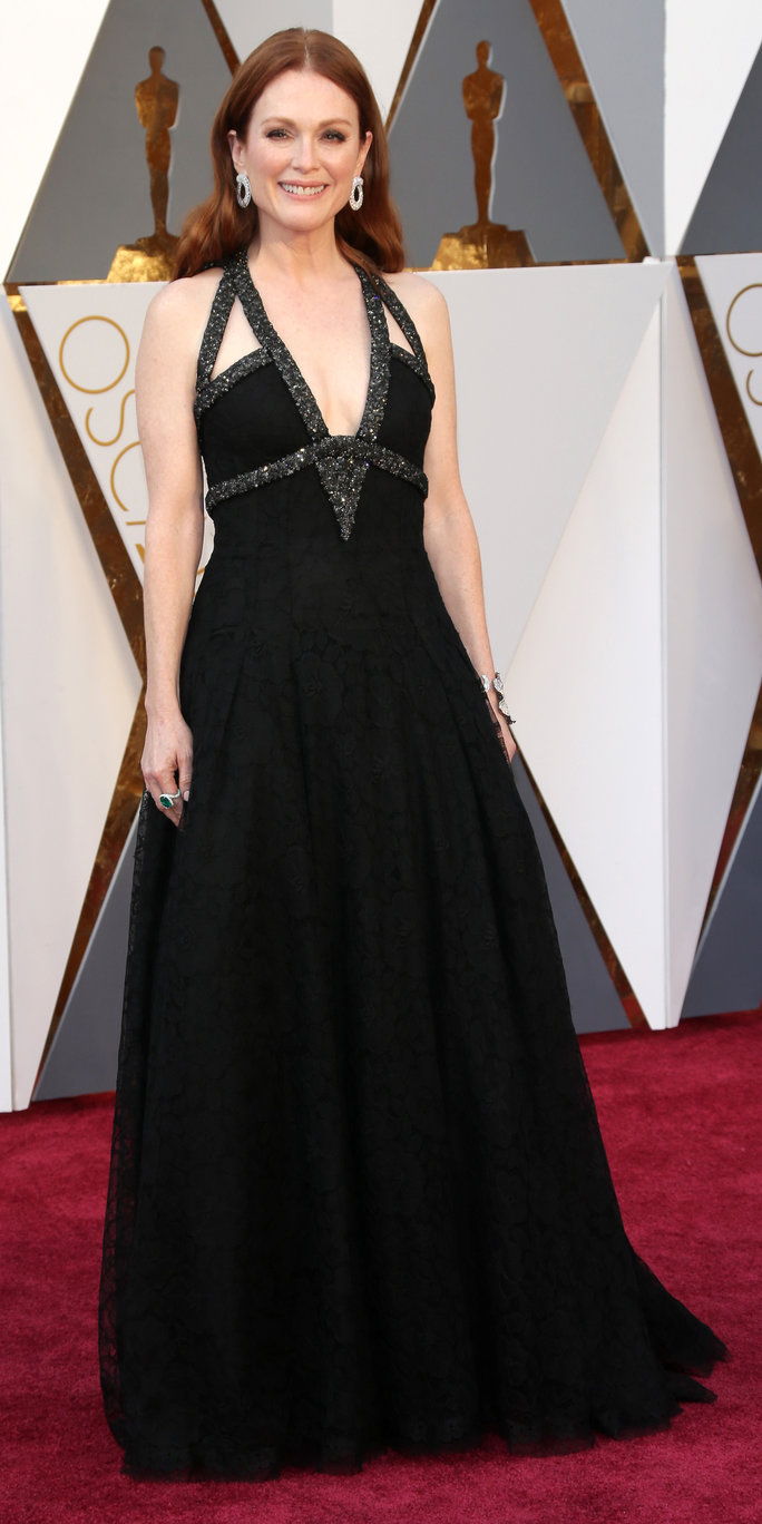 जूलिएन Moore in Chanel - Oscars 2016