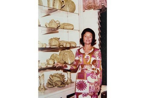 โดดี Thayer and her lettuce pottery
