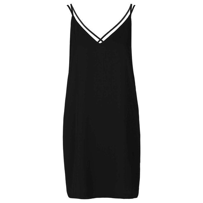 ए Slip Dress That Kate Moss Would Wear Right Now 