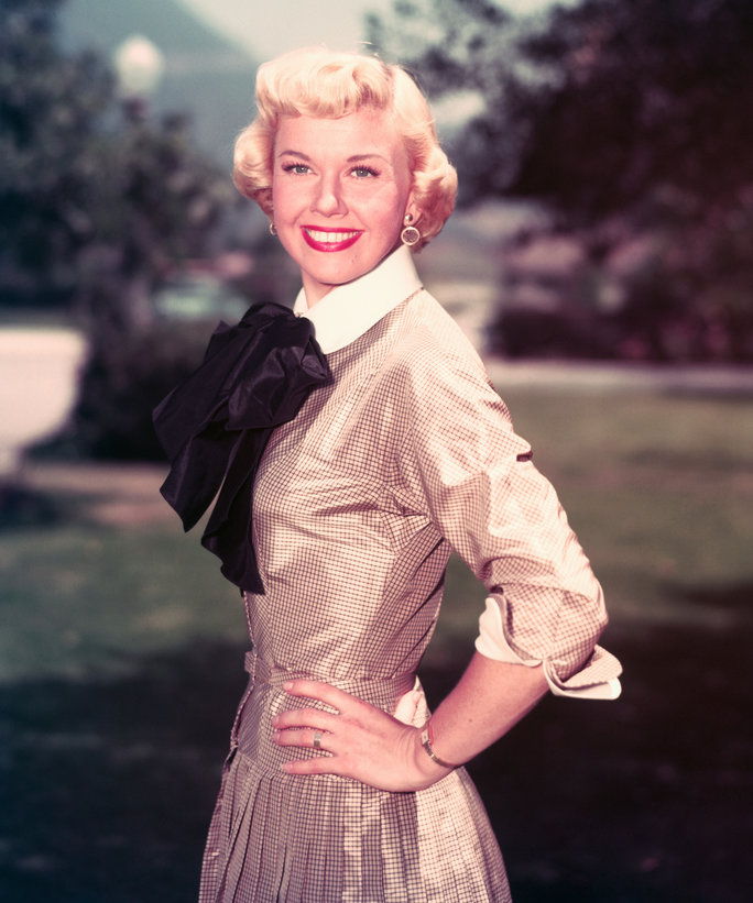ดอริส Day, American actress and singer popular during the 1950s and 60s.
