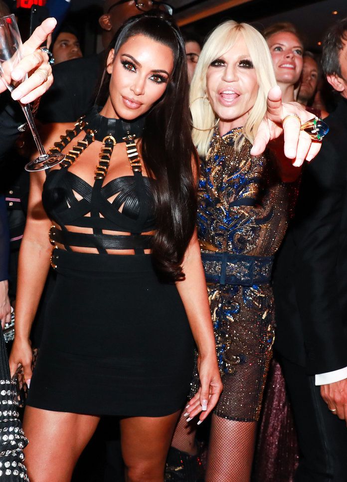 किम Kardashian and Donatella Versace 