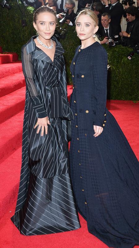 แอชลีย์ Olsen and Mary Kate Olsen attends the 