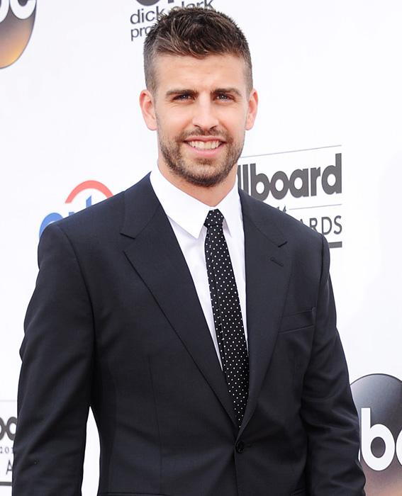 विश्व Cup soccer players off the field Gerard Pique