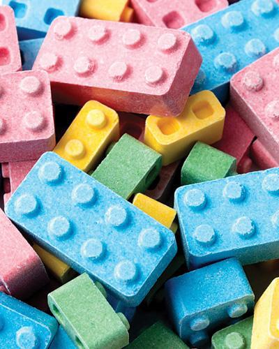 ลูกอม Month - Lego block from Concord Confections