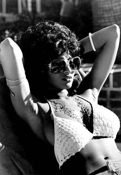 आइकॉनिक Swimsuits - Pam Grier