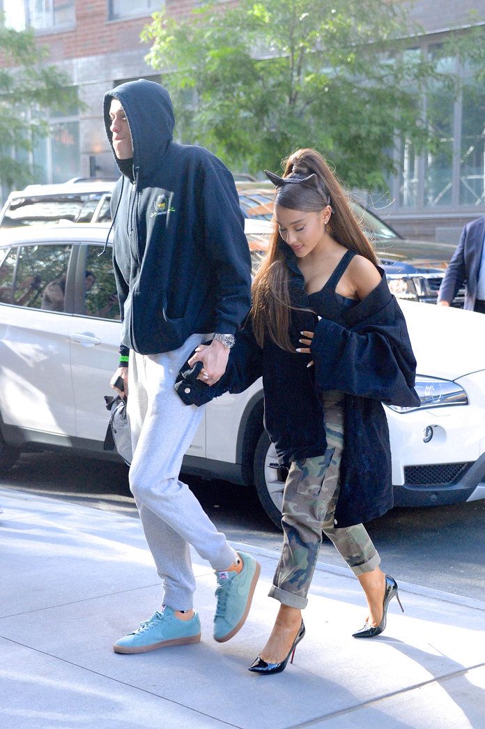 Ariana and Pete Davidson Embed 1