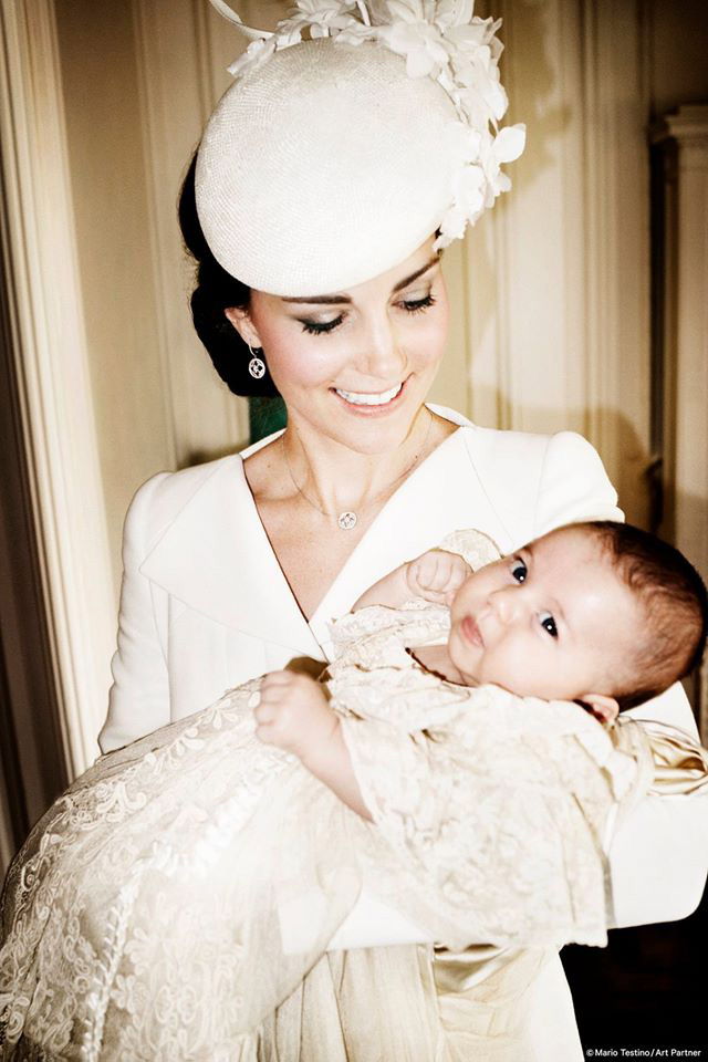 เจ้าหญิง Charlotte Gets Christened 