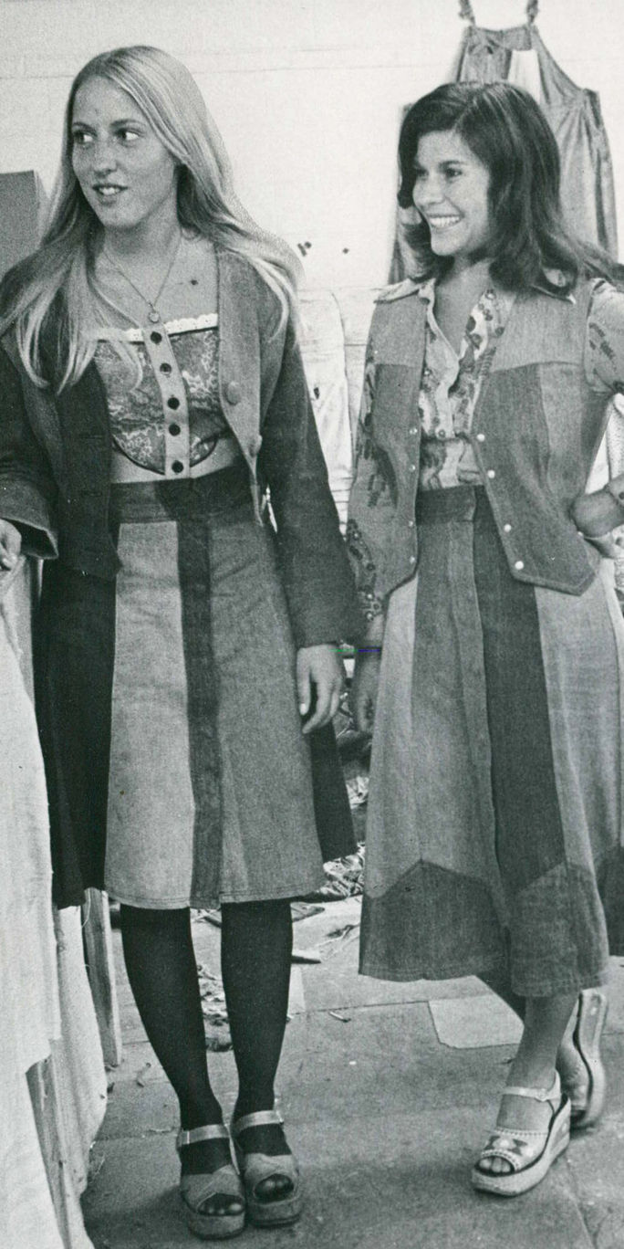 डेनिम Skirt in 1975