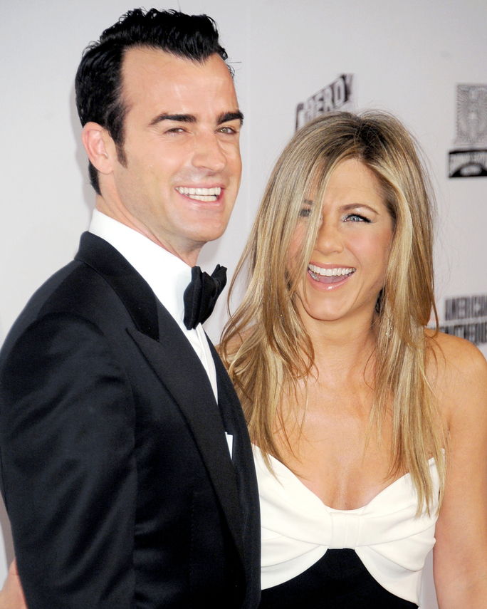 जेनिफर Aniston and Justin Theroux NOVEMBER 15, 2012