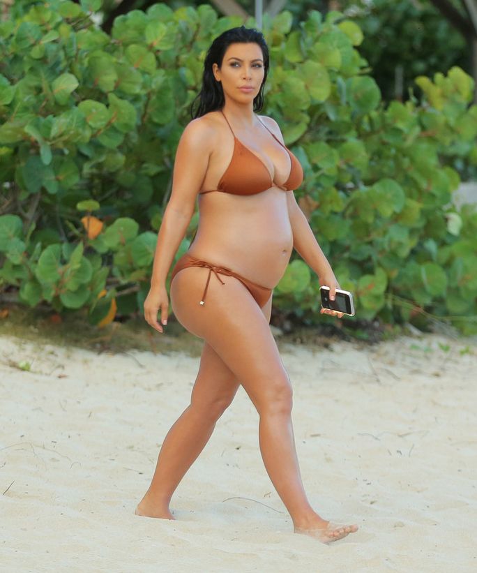 คิม Kardashian bikini 