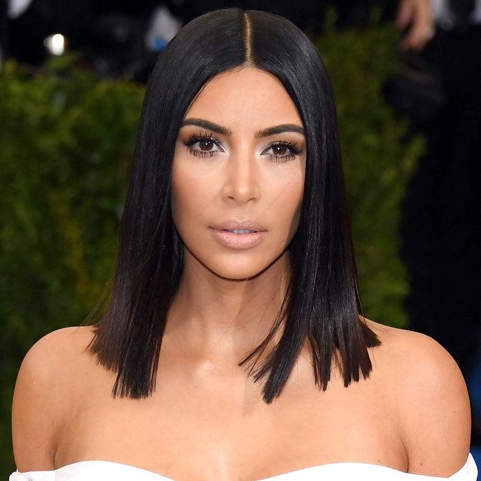 किम Kardashian's Super Sleek Lob