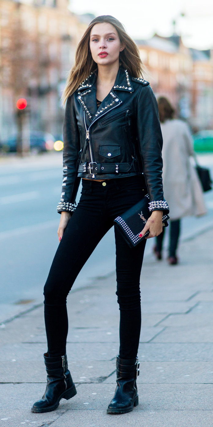 जोसफिन Skriver in a Leather Jacket 
