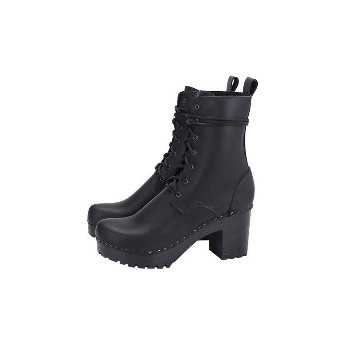 नं .6 Lace Up Boot
