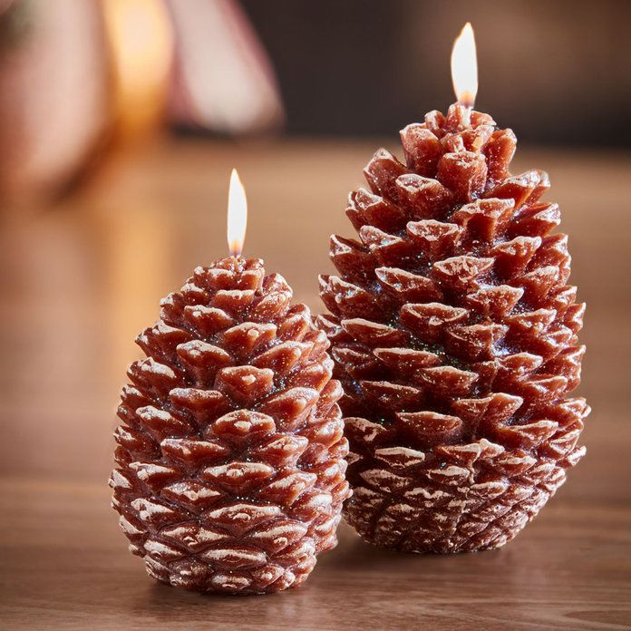 Pinecone Candle 