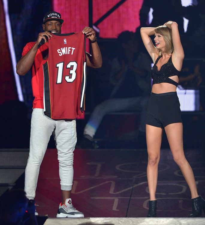 เหว็ด Wade at Taylor Swift concert October 27, 2015