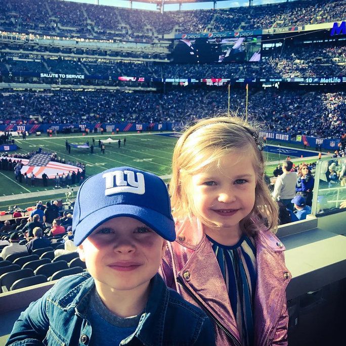 กิดเดียน and Harper Attend Their First Football Game 