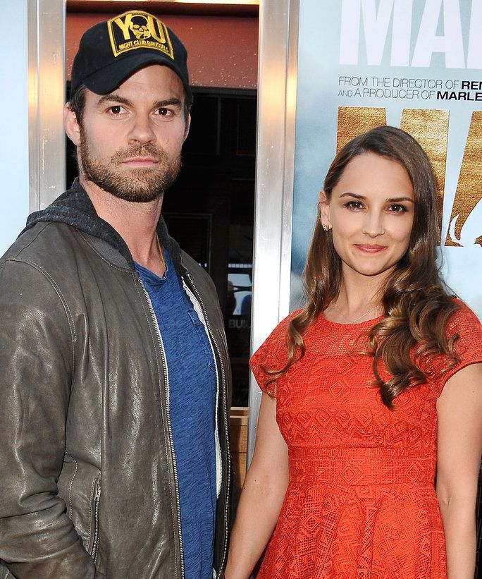 अभिनेता Daniel Gillies and actress Rachael Leigh Cook attend the premiere of 