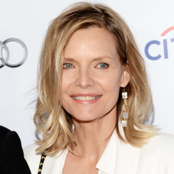 มิเชล Pfeiffer attends The Television Academy's 23rd Hall Of Fame Induction Gala