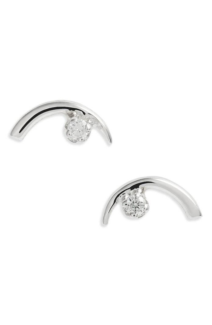 आर्क Lineage Diamond Earrings