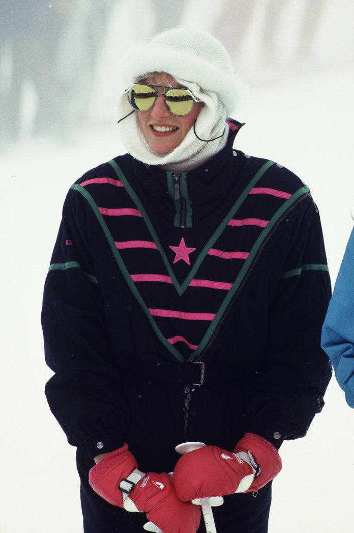 राजकुमारी Diana on Skiing Holiday